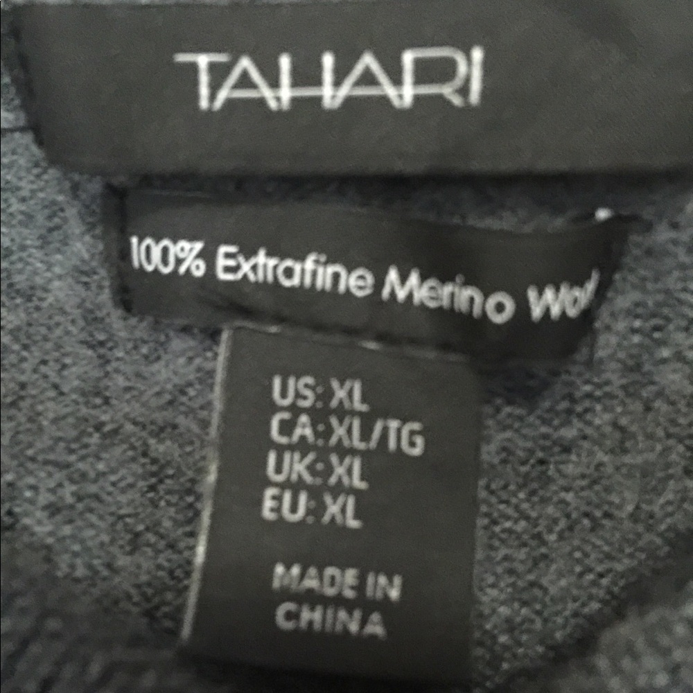 SOLD TAHARI Sweater size XL - Picture 2 of 5